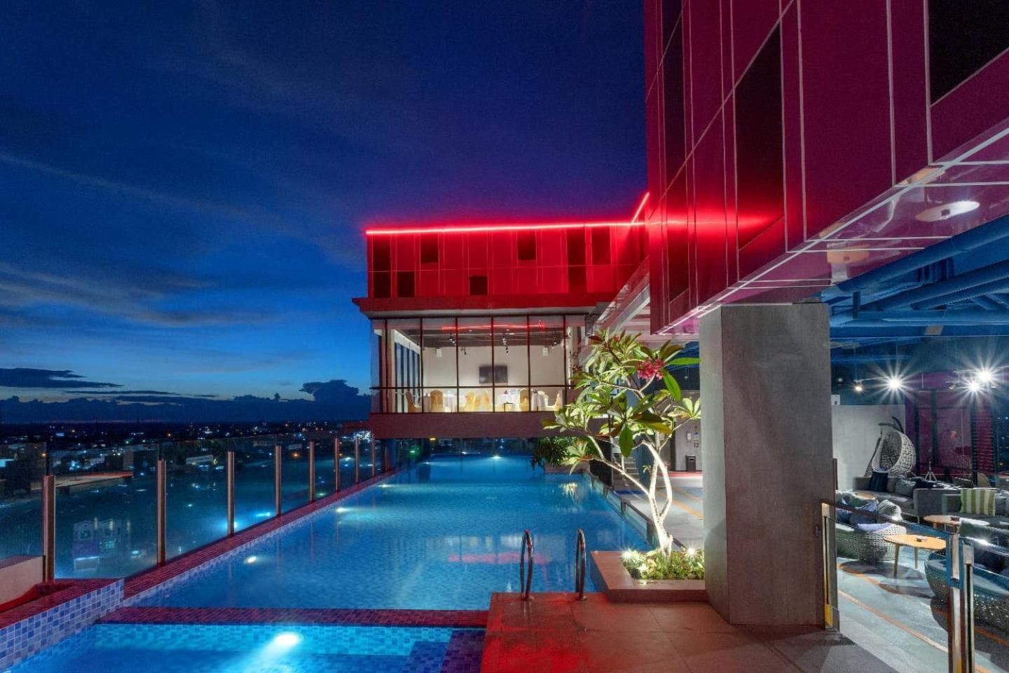The Zuri Dumai Hotel Exterior foto